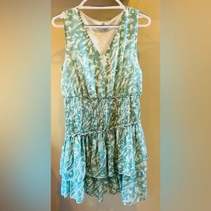 Women’s Entro flowy dress, new with tags, size Large, gorgeous 😍💕